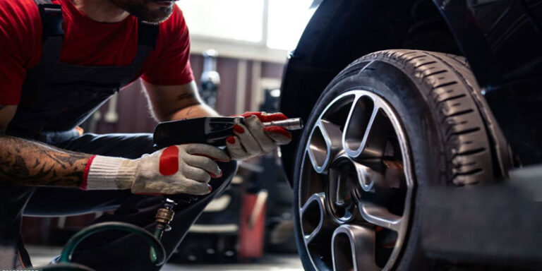 Read more about the article 5 expert tips for choosing the best supercar workshop