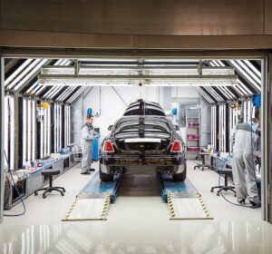 Read more about the article Why should you use only the best auto workshop for servicing your Rolls Royce?