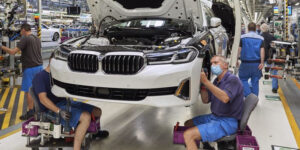 Read more about the article Elite Luxury Car Repair in Dubai: The German Auto Care Standard